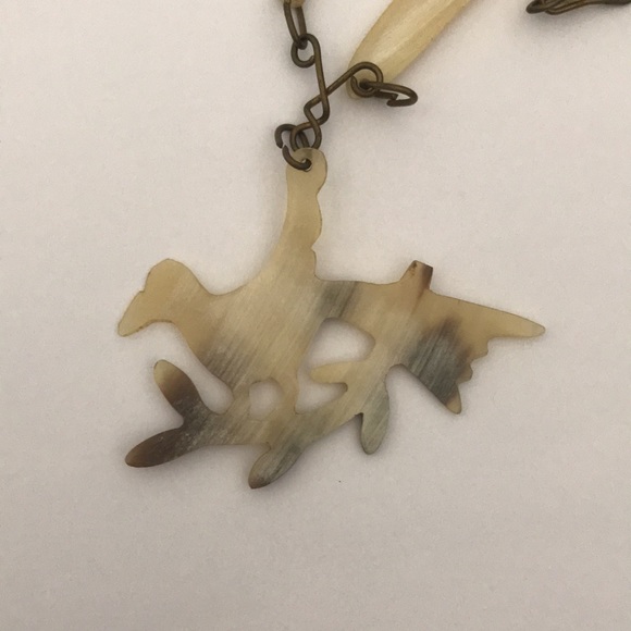 Vintage handmade Horn Bone Necklace/ Bird Pendant - Picture 4 of 8